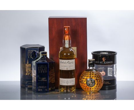 ARRAN ROBERT BURNS WORLD FEDERATION 
Single Island Malt Whisky. Registered number 1763. 70cl, 40% volume. In wooden presentat