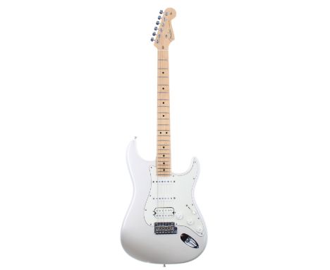 2009 Fender American Standard HSS Stratocaster electric guitar, made in USA, ser. no. Z9xxxxx5; Finish: Blizzard Pearl; Fretb