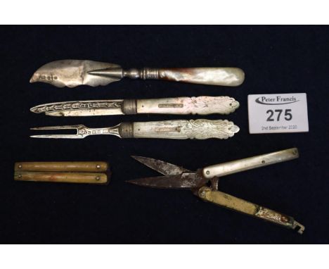Collection of mother of pearl handled folding fruit knives and forks, mother of pearl handled silver bladed butter knife etc.