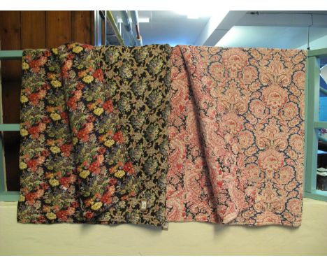 Two vintage floral printed cotton quilts. (2) (B.P. 21% + VAT)&nbsp;&nbsp;170 x 180 approx. (both) Both appear in good condit