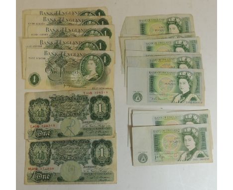 Bank of England two Britannia series £1 notes both signed Beale; seven portrait series all signed Page and sixteen Pictorial 