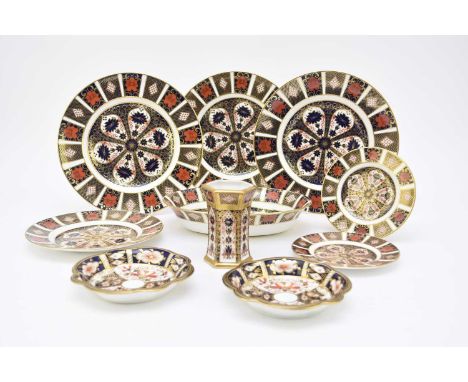 A group of Royal Crown Derby imari, comprising a pair of pattern 2451 lobed dishes, dated 1930, 15.6cm diameter; and seven pa