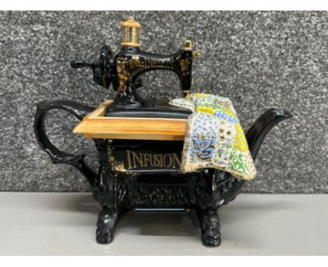 Limited edition 108/500 the Quilted Sewing Machine teapot “gold edition”