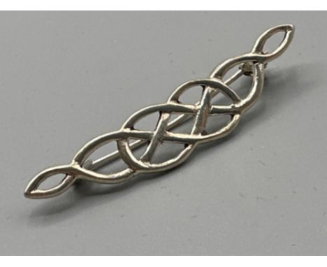Silver, Celtic design brooch - 4.1g