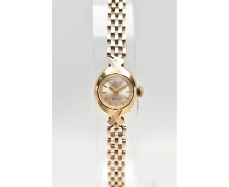 A LADIES 9CT GOLD 'ROTARY' WRISTWATCH, hand wound movement, round silver dial signed 'Rotary, 21 jewels', baton markers, poli