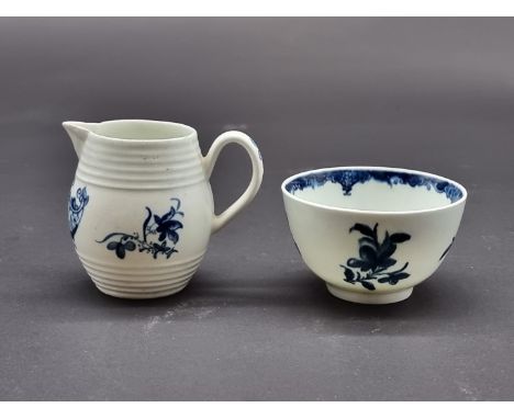 A Worcester first period 'Mansfield' pattern tea bowl,&nbsp;7.5cm diameter; together with another Worcester milk jug, 6.8cm h