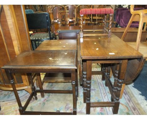 A COLLECTION OF OAK FURNITURE TOP INC A DROP LEAF TABLE, TWO SIDE TABLES AND A STOOL (4) 