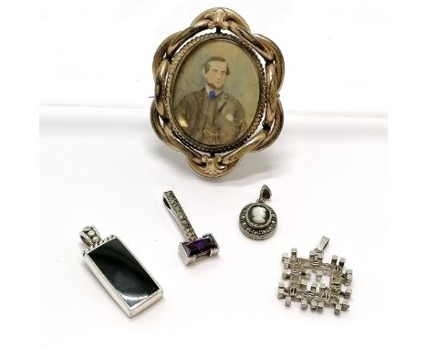 Antique swivel brooch with portrait miniature on card in a gilt metal mount - 6.5cm x 5.5cm t/w 4 x silver pendants (Kordes a