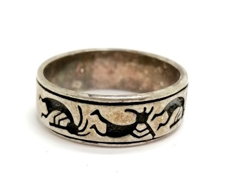 Shube Native American Indian sterling silver ring with musicians detail - size R½/S &amp; 4.7g 