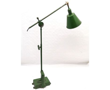 Antique industrial adjustable green machinists lamp in good used condition 