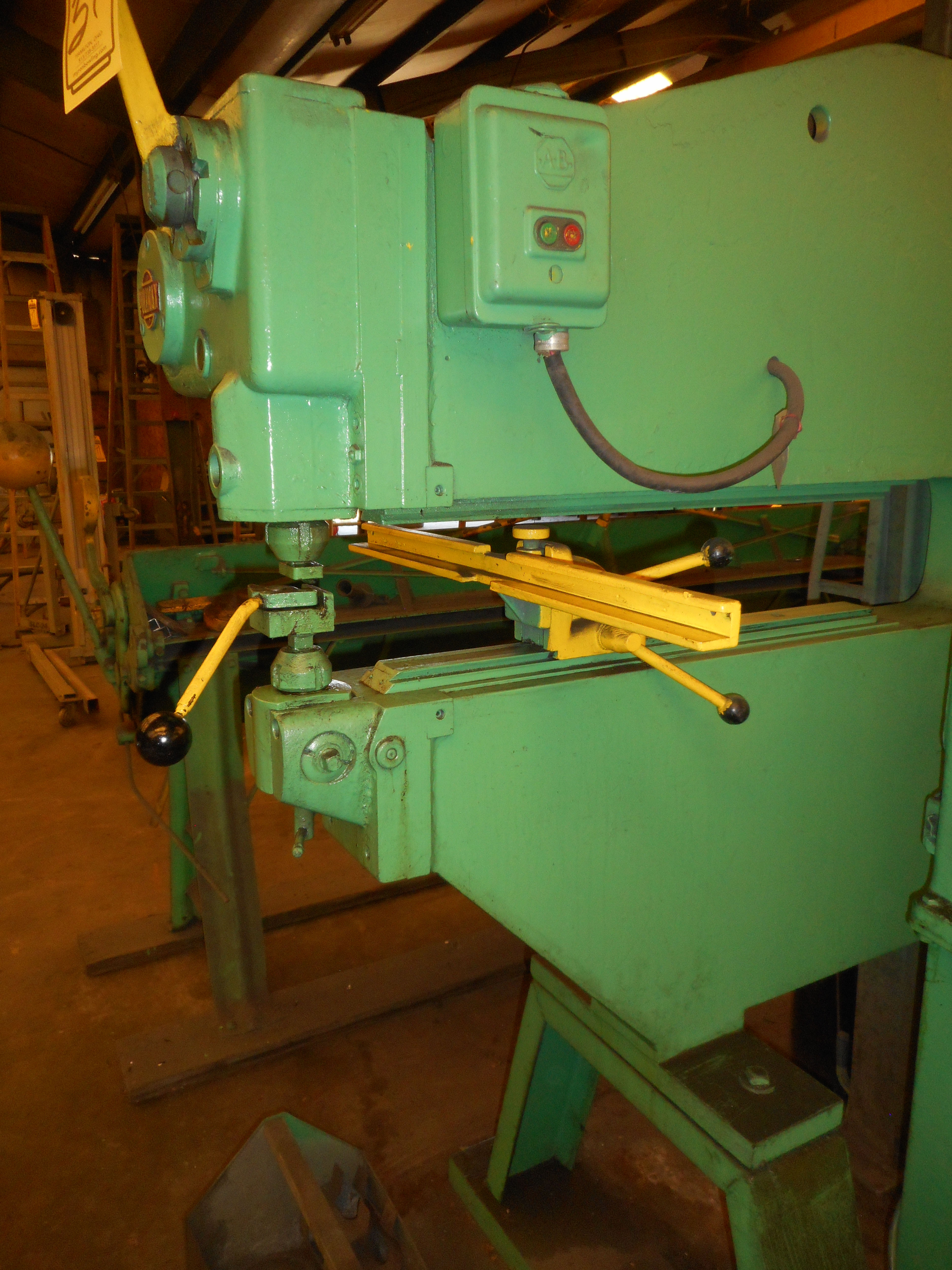 PULLMAX NIBBLER/FORMING SHEAR; TYPE P5/2 WITH TOOLING, 68028 ***RIGGING