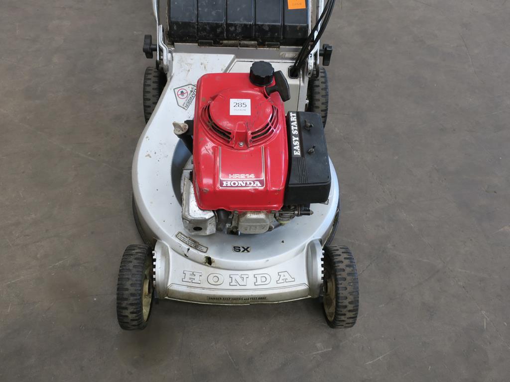 A Honda HR214 21'' self drive Mower
