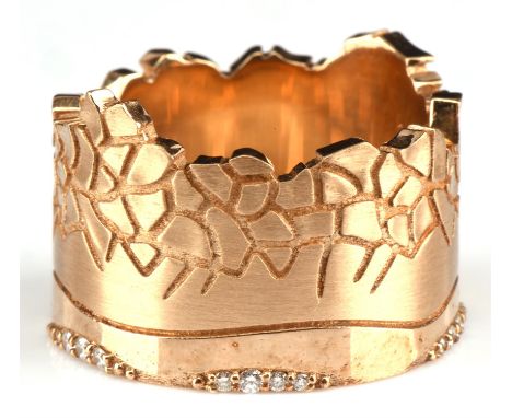 † Parched Earth ring, set with round brilliant cut diamonds, in 9ct yellow gold by Susan Blackler, size O/P Please note that 