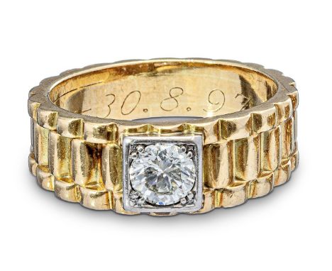 Massiver Diamant-Goldring  750/f. Gold. Mit Stabrelief strukturierter Ring. Ausgefasst mit Brillantsolitär von ca. 1,20 ct. R