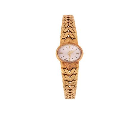 Collingwood An 18ct Gold Dress Watch Reference: 3580Year: Hallmarked in 1969Bezel: Bark-EffectCase Material: 18ct GoldCase Di