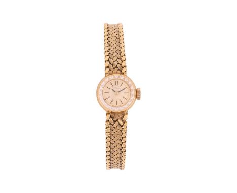 Certina An ‘18K’ Wrist Watch Serial: 58430Reference: 3710Serial: Year: Bezel: SmoothCase Material: ‘18K’, stamped with Helvet