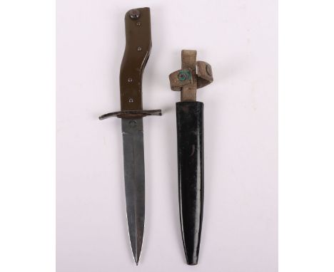 WW1 German DEMAG Fighting Knife, good example retaining nearly all of its green paint finish to the handle. Housed in the ori