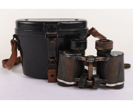 WW2 German Bakelite Binoculars Case, the black hard plastic case is complete with the leather straps which has waffen-amt sta