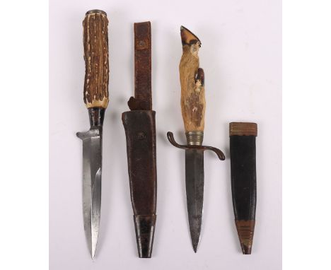 Private Purchase WW1 German Trench Dagger, with one piece stag horn grip with steel pommel cap. Housed in damaged leather sca