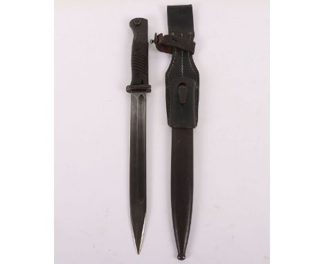 WW2 German K98 Combat Bayonet with Matching Numbers, good example of a combat pattern K98 bayonet with two piece bakelite gri