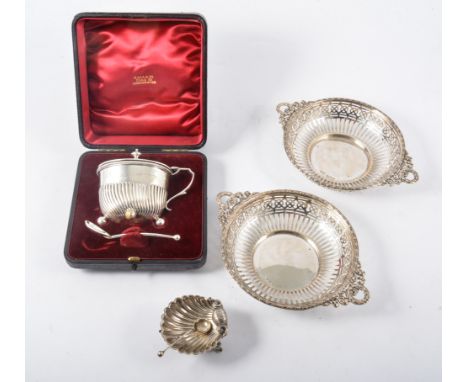 Pair of silver bon bon dishes, wreath and ribbon tie handles, pierced borders, H.M., Birmingham 1927, 17cm, 7oz; silver musta