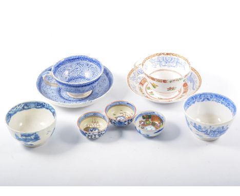 Transfer ware tea bowls and saucers, together with other English teaware, (a collection).