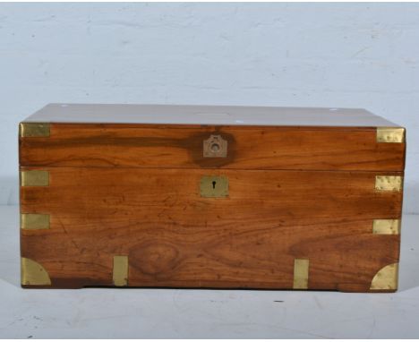 Camphor trunk Campaign style, brass mounts lock plate, 73 x 32 x 38cm