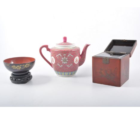 Japanese lacquered tea caddy, 12cm; hand mirror; fans; bowls, etc.