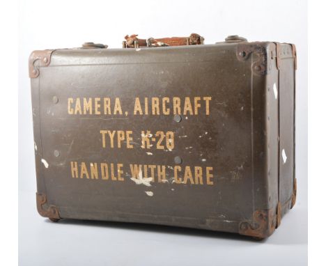 A military aircraft camera, Type K-20, serial no AC-45-900, in case,