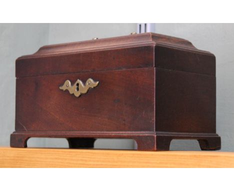 A Georgian mahogany two compartment tea caddy