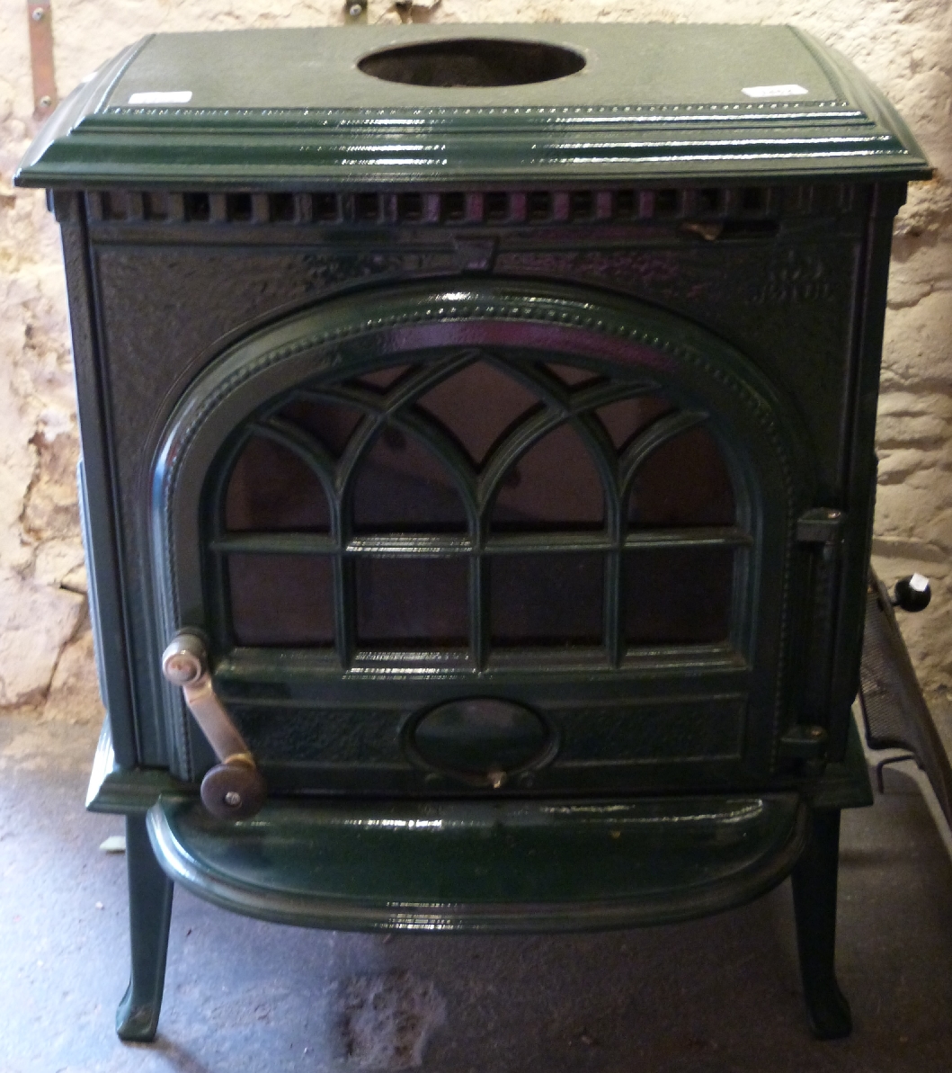 A Jotul green enamel multi-fuel stove with opening to bake (H71 x W57 X ...