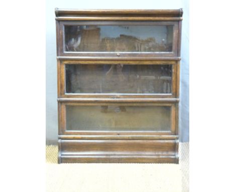 A Globe Wernicke 3 tier bookcase (H109 x W87 x D27cm)