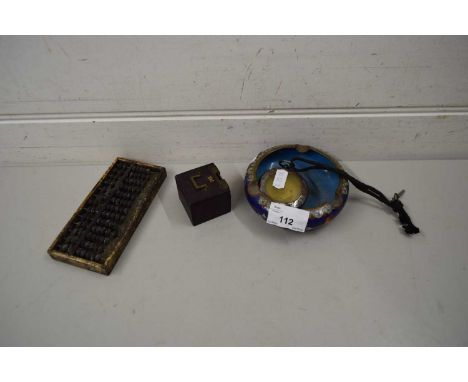 MIXED LOT COMPRISING A SMALL CHINESE ABACUS, CLOISONNE ASHTRAY, SILVER POCKET WATCH ETC