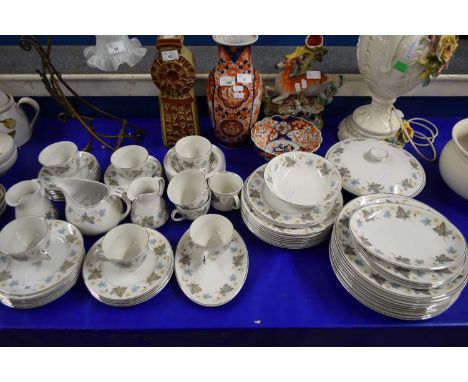 RIDGWAY VINEWOOD PATTERN TEA AND TABLE WARES