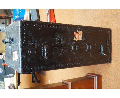 Early 20th century steamer trunk