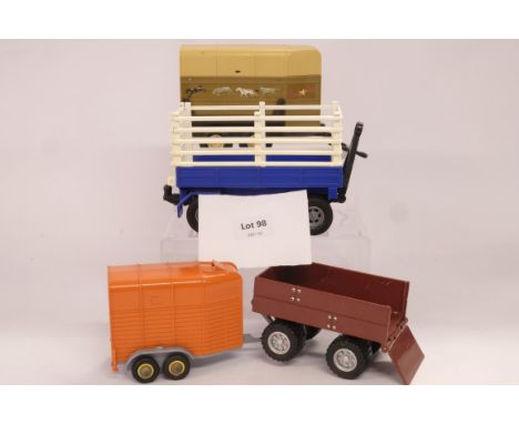 Manufacturer  - ? | Description - 4 Assorted Loose Trailer Models | Stock Code - ? | Notes - | Scale - ? | Certificate - No