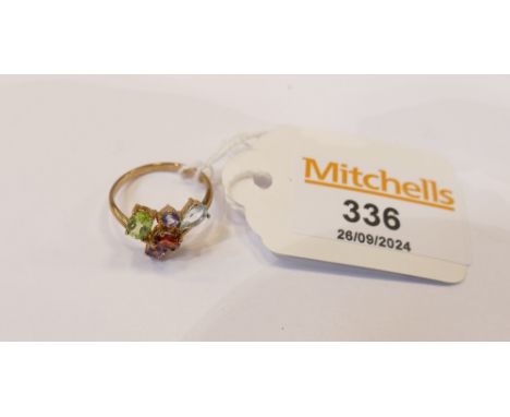 9 ct gold ring, size N/O, weight 2.3 grams 
