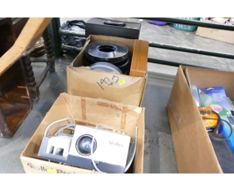 Rolllei projector and slide magazines