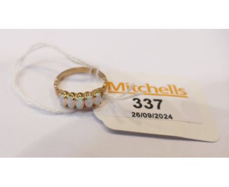 9 ct gold and opal ring, size P, weight 2.3 grams 