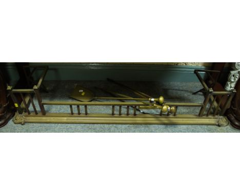 BRASS FENDER + IRONS + STEP