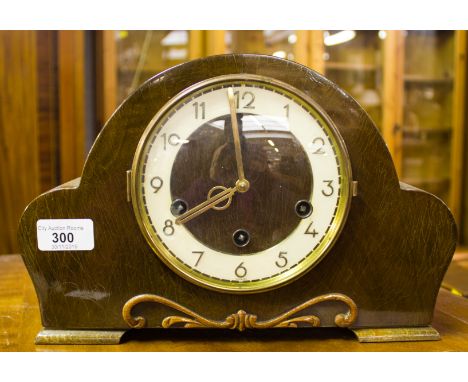 ARCH TOP MANTLE CLOCK