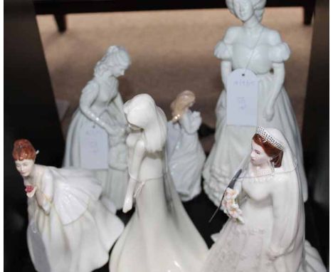 COLLECTION OF ROYAL DOULTON AND ROYAL WORCESTER FIGURINES
including a Royal Worcester figure of 'Her Majesty Queen Elizabeth 