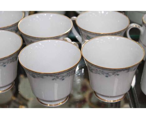 NORITAKE CHATSWOOD PART TEA SET