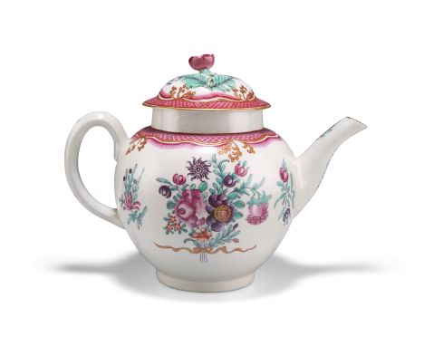 A WORCESTER COMPAGNIE DES INDES STYLE TEAPOT AND COVER, CIRCA 1770-75,&nbsp;decorated in the Famille Rose palette with bouque