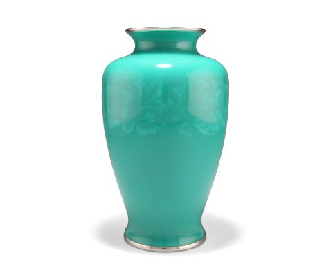 A JAPANESE SHOWA PERIOD MUSEN CLOISONNÉ&nbsp;VASE BY ANDO, with chrome rims, the sides decorated in green enamel with a forma