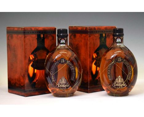 Haig's Dimple 15 years Old Fine Old Original de Luxe Scotch Whisky, two one litre bottles each in presentation card case (2)