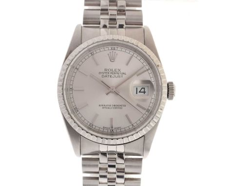 Rolex - Gentleman’s Oyster Perpetual Datejust Chronometer stainless steel bracelet watch ref. 16220 serial number X156xxx.The