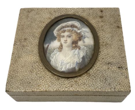 A ladies trinket box, with portrait miniature of Frances Villiers, Countess of Jersey, circa 1825,  the bust length oval port