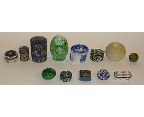 A small quantity of collectables, to include Oriental cloisonne cylindrical jar with cover on white metal base, millefiori gl
