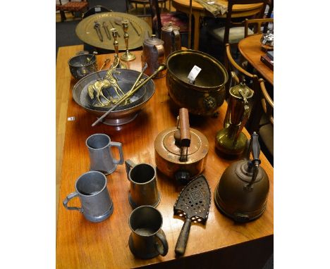 A quantity of vintage brass, copper and pewter, to include jardiniere, chestnut roaster, tea kettle, pewter tankards, Victori